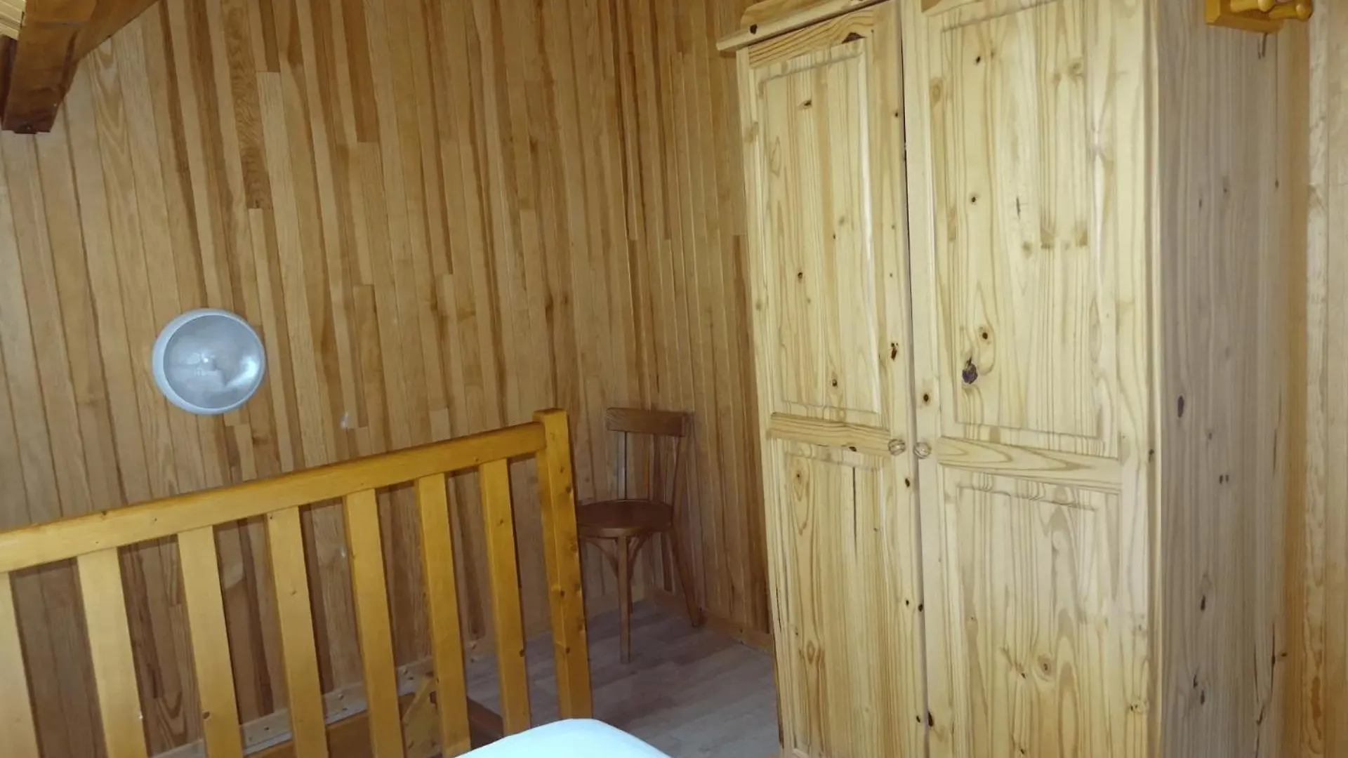 Les Oulles 14 Apartment La Chapelle-en-Valgaudemar France